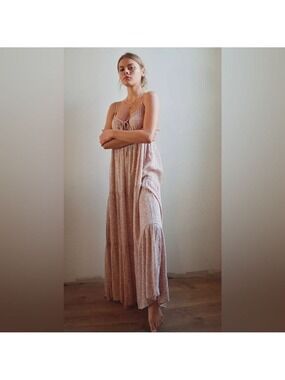 Dress Forum Los Angeles Tiered Tie Front Maxi Dress Size Small